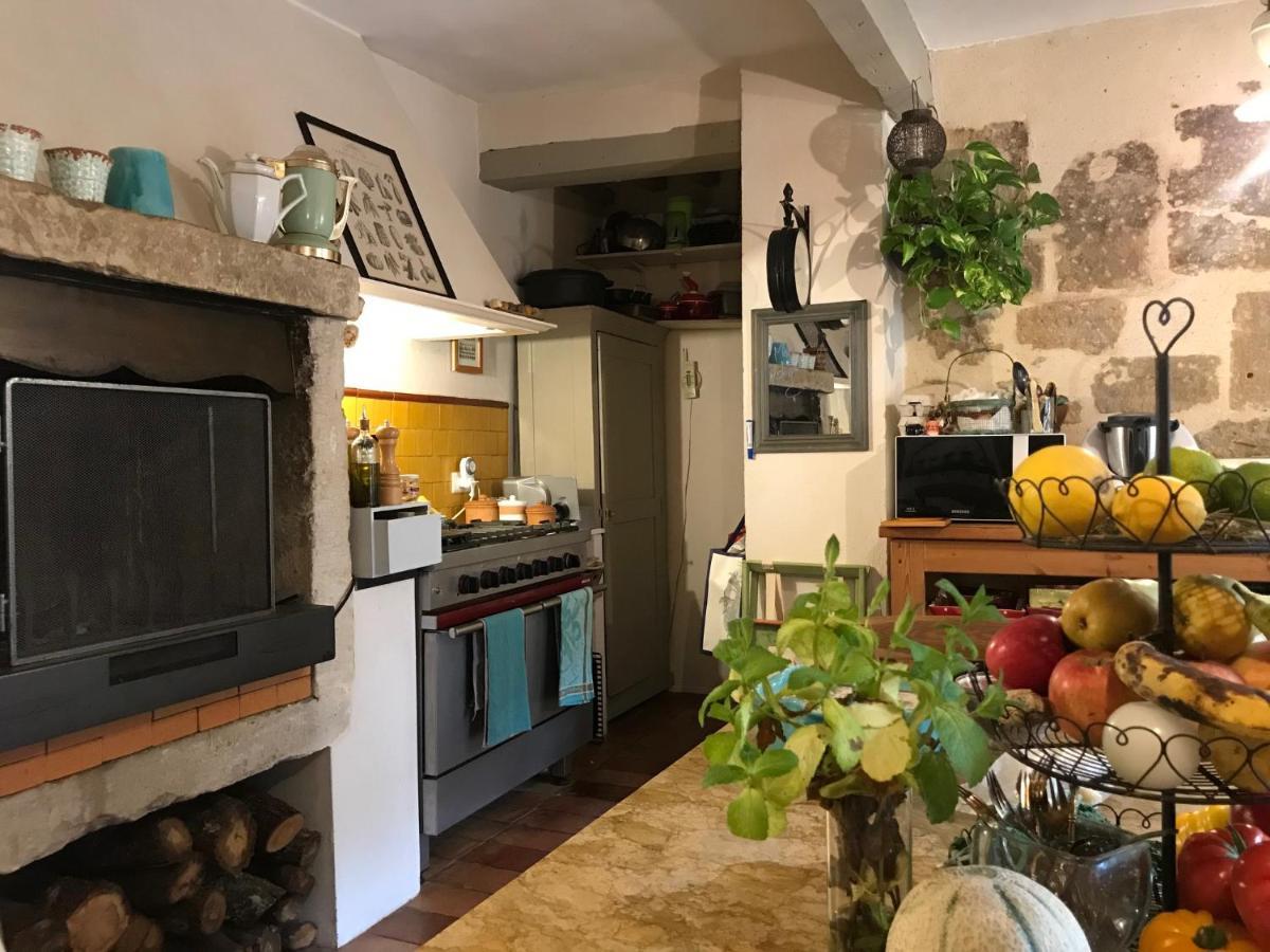 Bed and Breakfast Les Aiguières en Provence Suze-la-Rousse Esterno foto