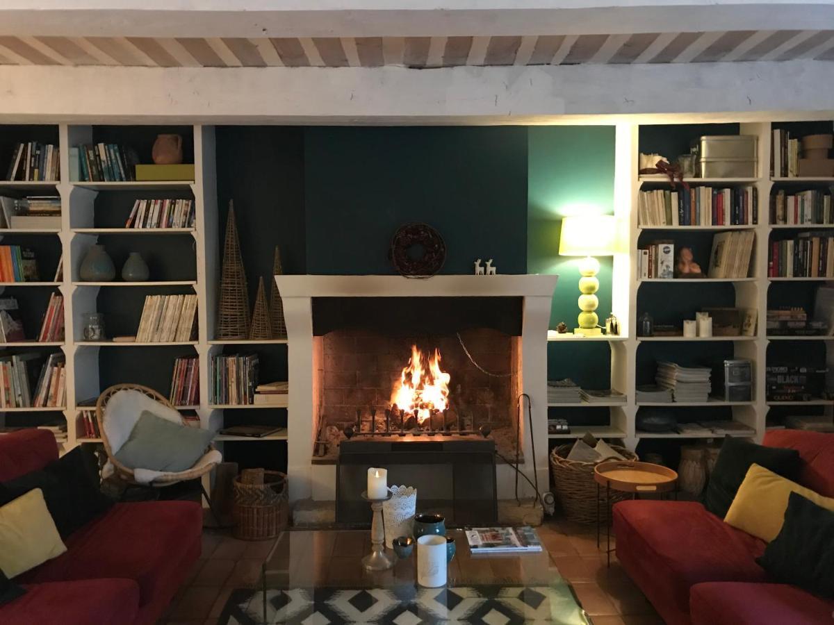 Bed and Breakfast Les Aiguières en Provence Suze-la-Rousse Esterno foto