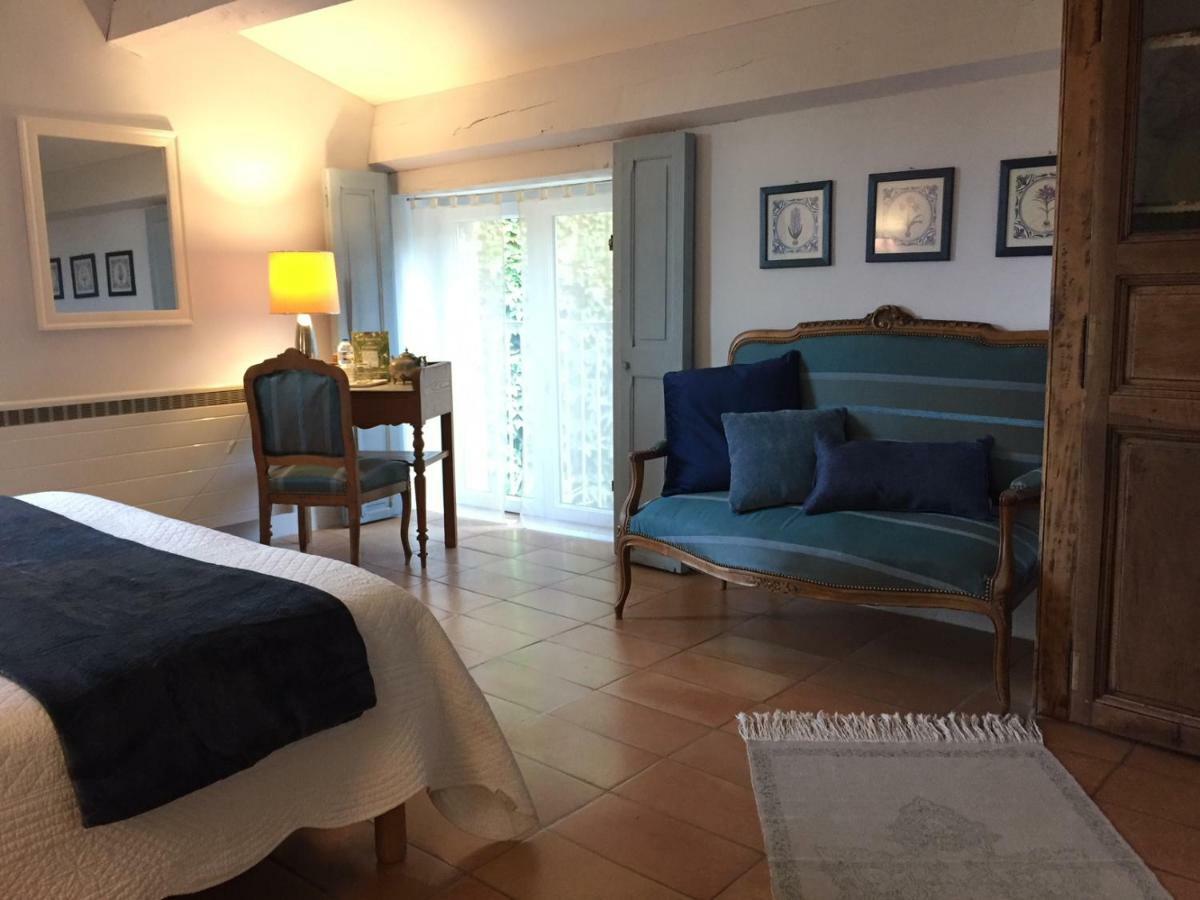 Bed and Breakfast Les Aiguières en Provence Suze-la-Rousse Esterno foto